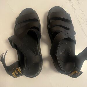 Dr Martens Blaire Hydro Leather Strap Sandals size 8
